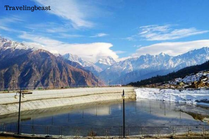 how to reach Auli